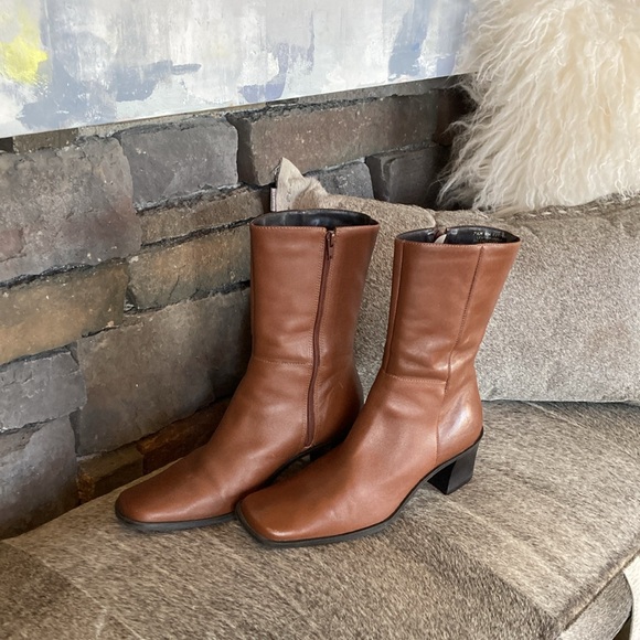 Vintage Caressa Brown Leather Square Toe Boots 2.25” Heel - Picture 1 of 11